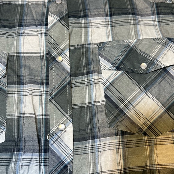 "SGR Men's 5X Plaid Button-Up Short Sleeve Shirt - New With Tags (NWT) - Picture 3 of 9